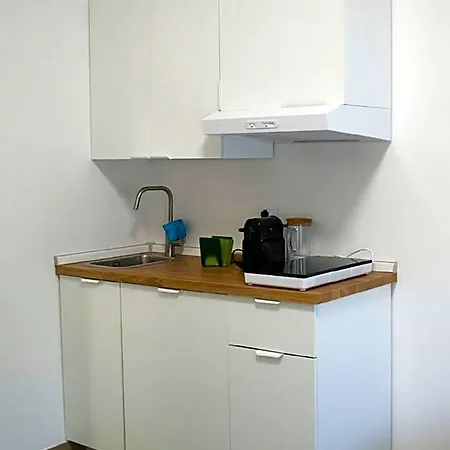 Apartament Maison 37 *